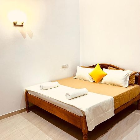 Ahasna Airport Villa Negombo Ngoại thất bức ảnh