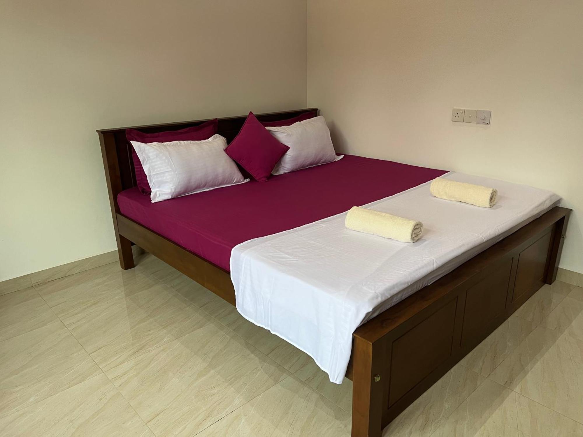 Ahasna Airport Villa Negombo Ngoại thất bức ảnh