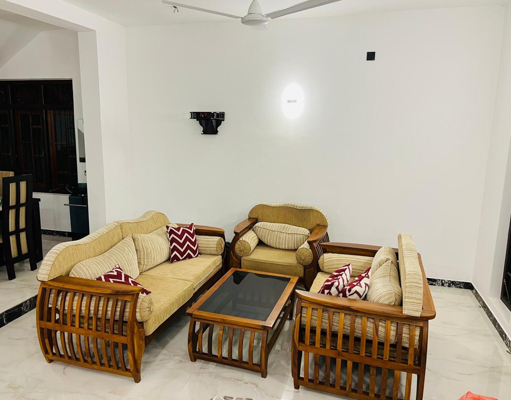 Ahasna Airport Villa Negombo Ngoại thất bức ảnh