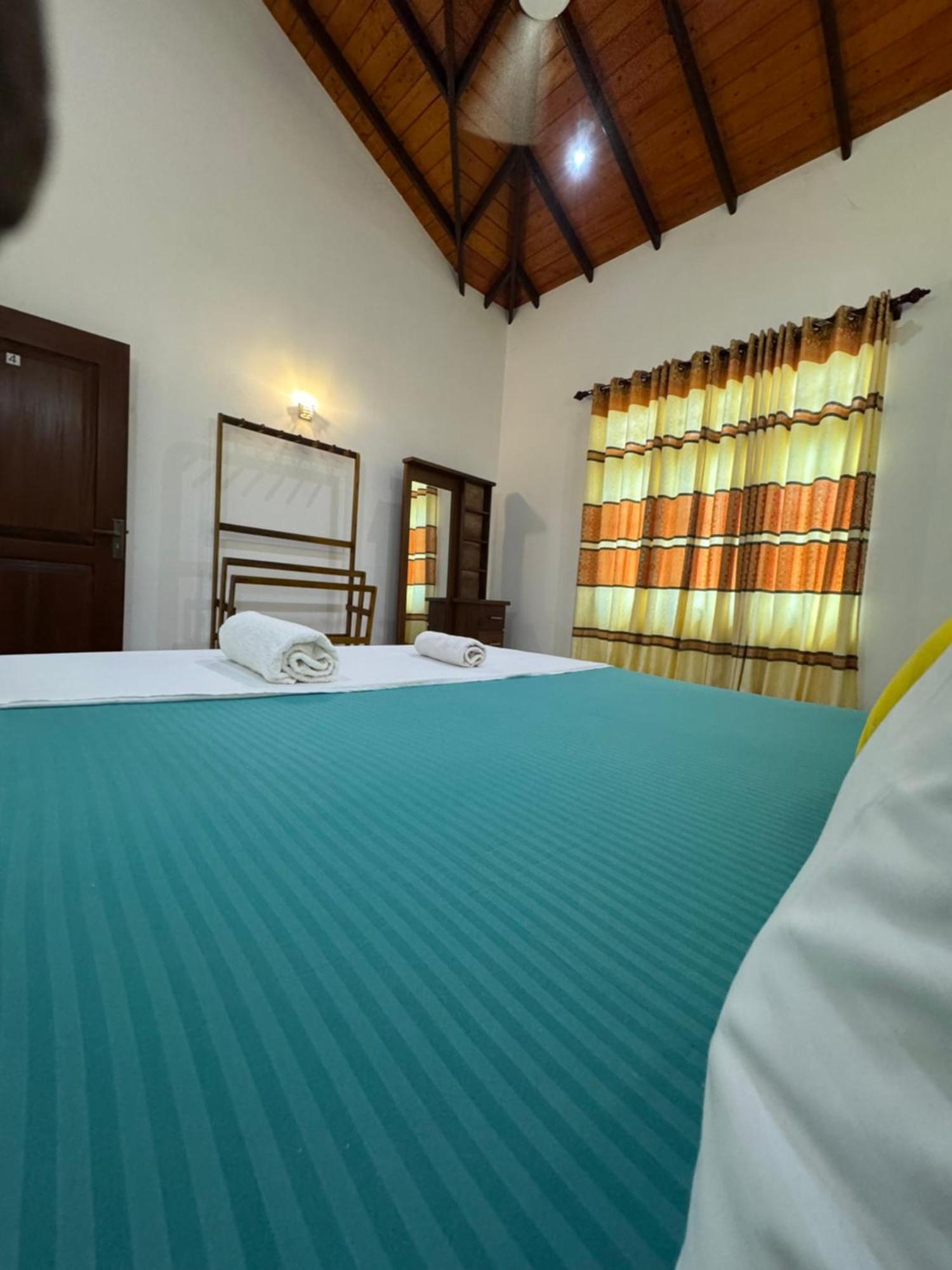 Ahasna Airport Villa Negombo Ngoại thất bức ảnh