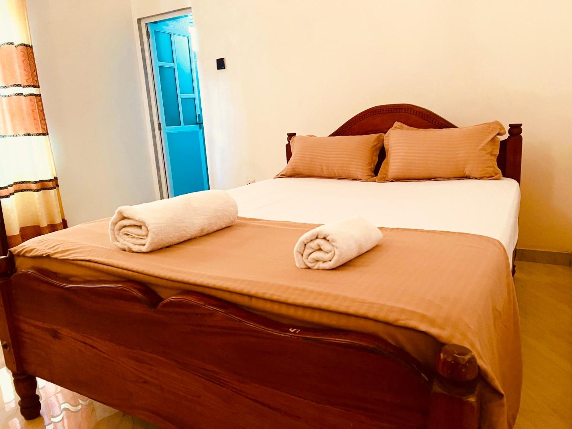 Ahasna Airport Villa Negombo Ngoại thất bức ảnh