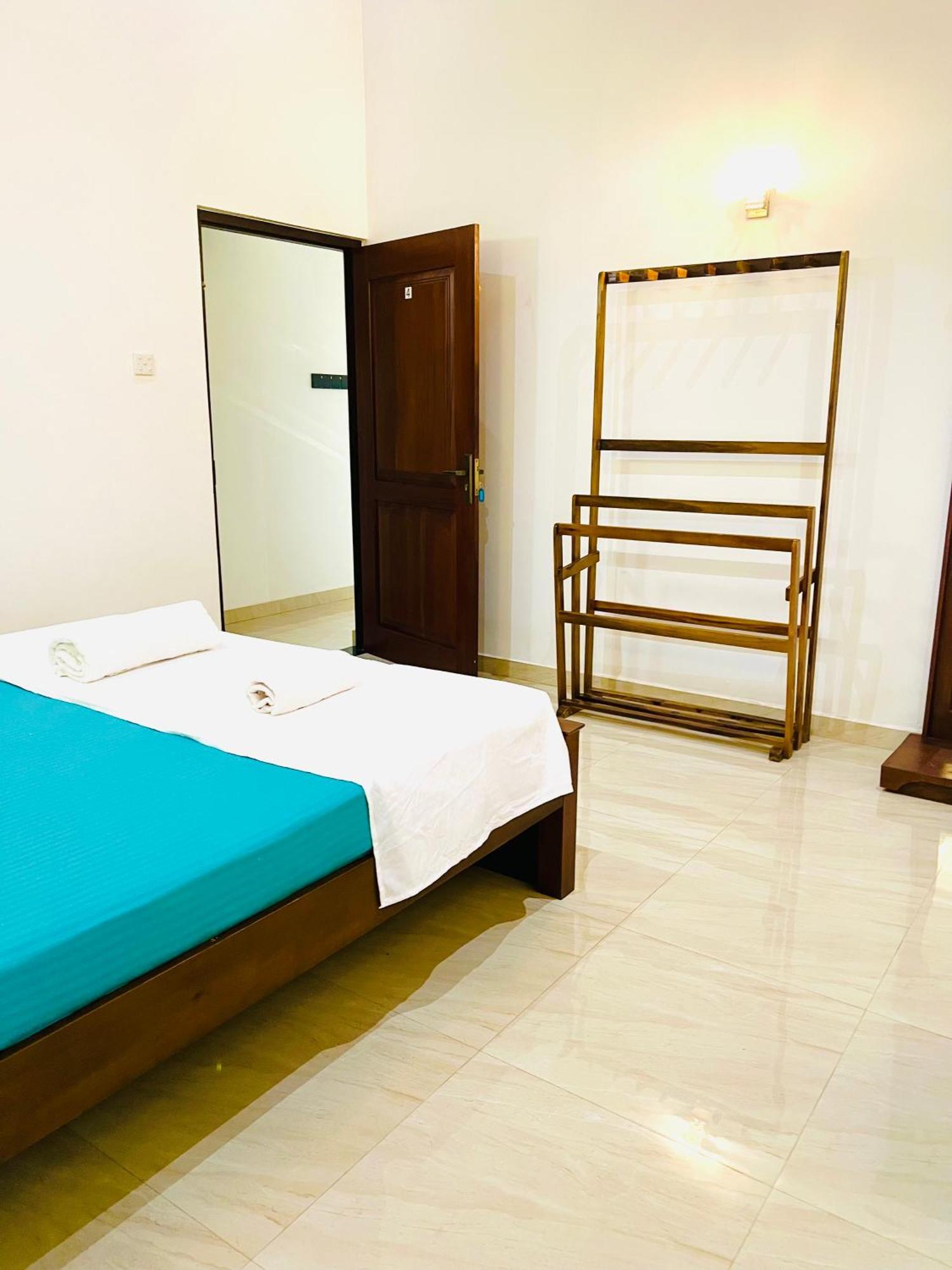 Ahasna Airport Villa Negombo Ngoại thất bức ảnh