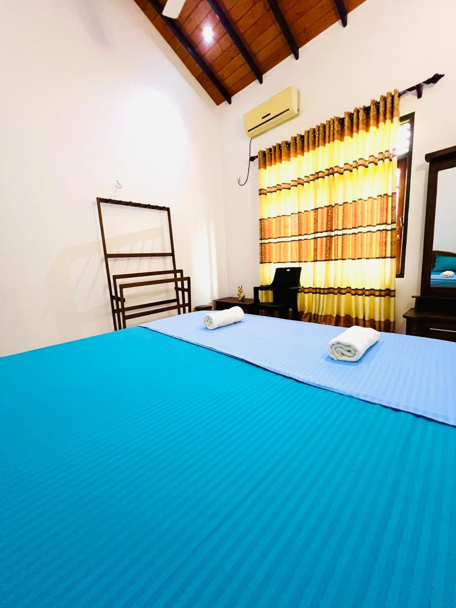 Ahasna Airport Villa Negombo Ngoại thất bức ảnh
