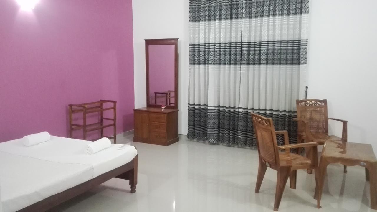 Ahasna Family Villa Negombo Ngoại thất bức ảnh